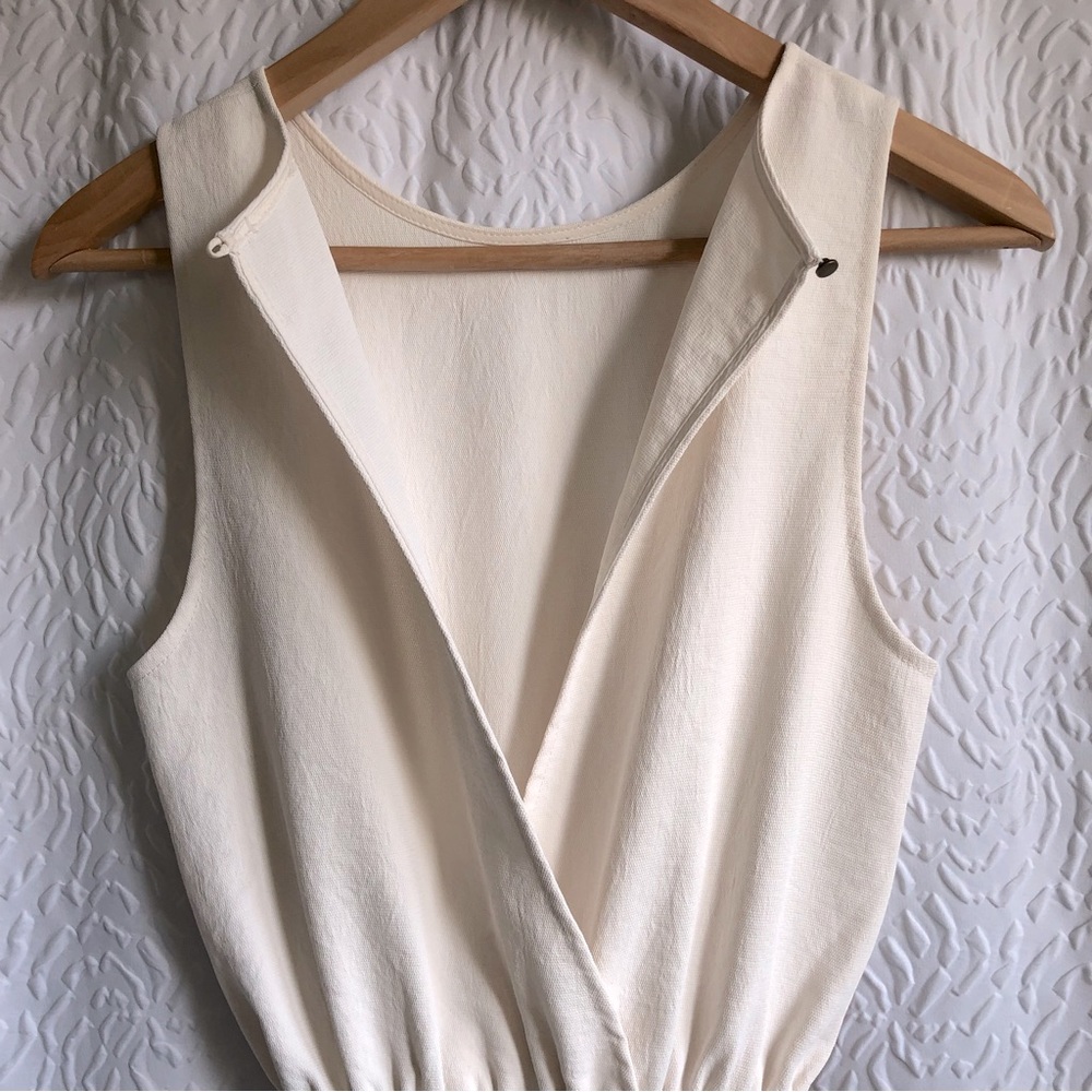 Aritzia Wilfred Light Birch Cinch-Waist 2 Pocket Criss-cross Back Rive Romper - Picture 14 of 16
